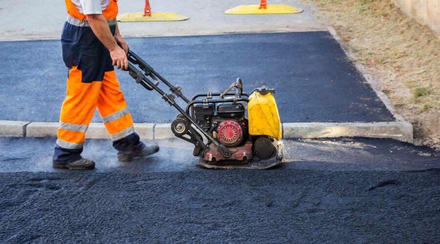 Professional gutter cleaning in Tarrytown, GA